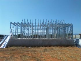 Unifamiliar Villarreal. Casas de Acero