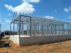 Unifamiliar Villarreal. Casas de Acero