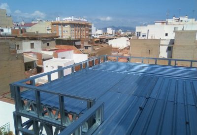 Remonta en vivienda Almazora. Casas de Acero