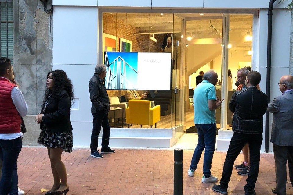 Oficinas Barcelona. Casas de Acero